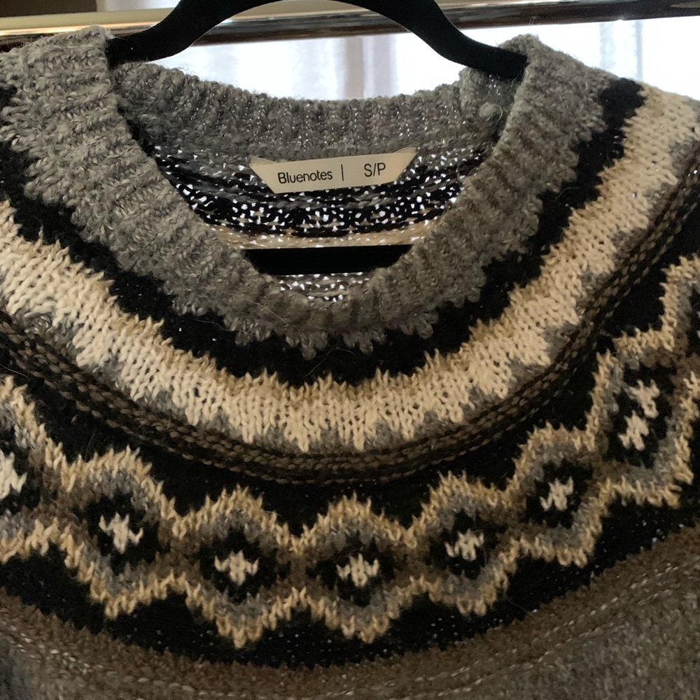 Bluenotes Sweater - Picture 2 of 2